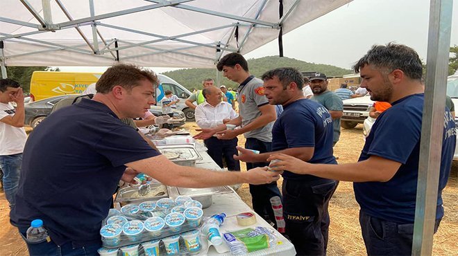 Bayındır Belediyesi Muğla'daki Yangın Bölgesinde 
