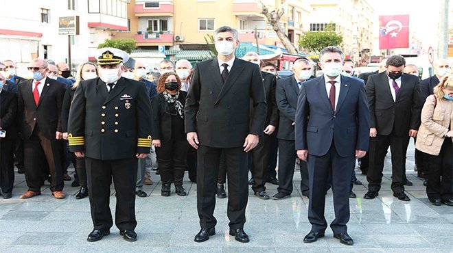 Bayraklı Ata’sını andı