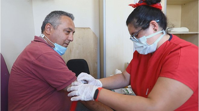 BAYRAKLI BELEDİYESİ'NDEN ÇALIŞANLARA SAĞLIK KONTROLÜ