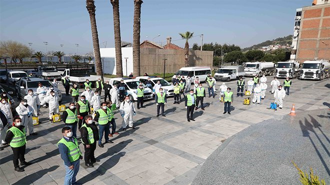 Bayraklı’da 24 mahalleye 2100 ton dezenfektan