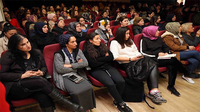 Bayraklı'da, Mahremiyet eğitimi