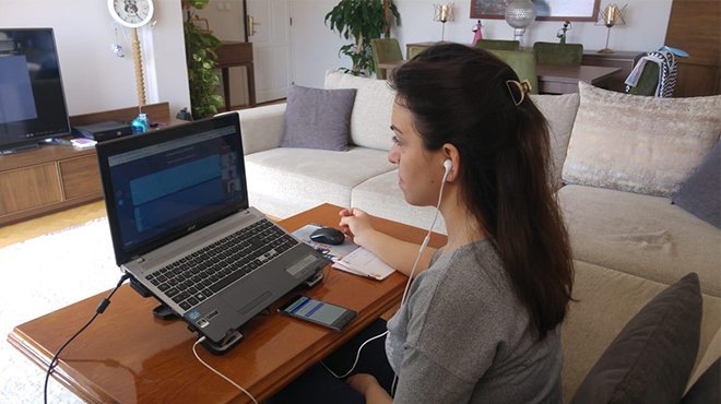 Bayraklı’da öğretmenlere online ders eğitimi