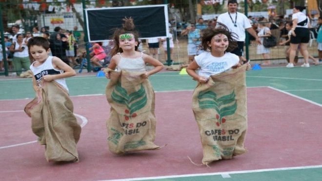 Bayraklı Sokak Festivali’nde Çocuklar bilim, sanat ve sporla buluştu