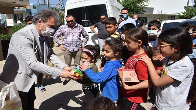Bayram hediyeleri Başkan amcadan
