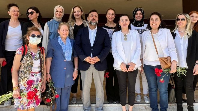 Bekle, ‘AK Kadınlar’ın Anneler Günü'nü özel kutladı
