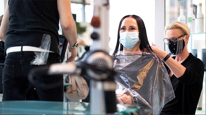 Berber, kuaför, güzellik salonlarında müşteri ve çalışanlar konuşmayacak