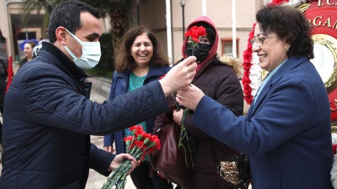 Bergama 8 Mart Kadınlar Günü’nü dopdolu yaşadı