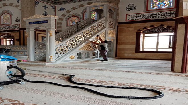 Bergama’da camiler dezenfekte edildi ibadete hazır hale getirildi