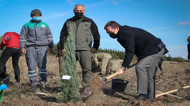 Bergama’da fidan dikim bayramı