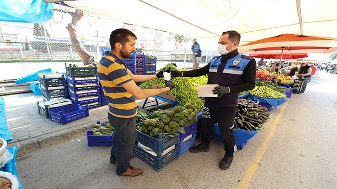 Bergama’da vatandaşa belediyeden 312 bin adet maske ve kolonya