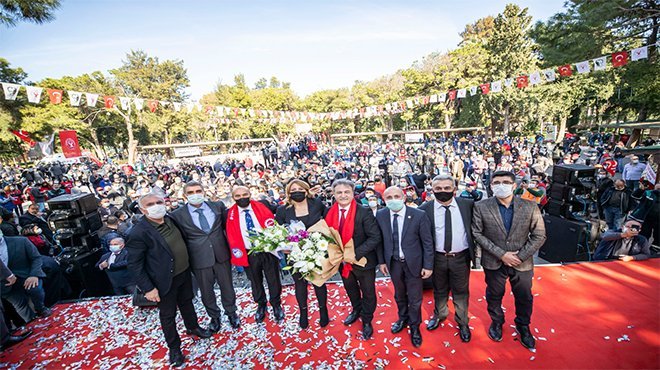 Bornova Belediyesi’nde toplu sözleşme sevinci