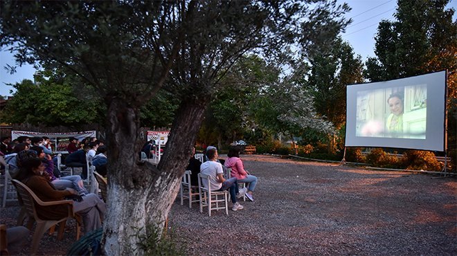 Bornova’da Açıkhava Sinema Günleri