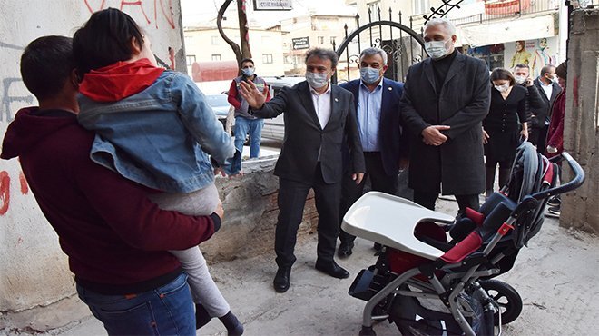 Bornova'da Engelli çocuklara özel puset