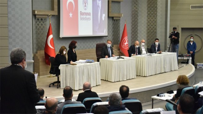 Bornova’da esnafa desteğe devam      