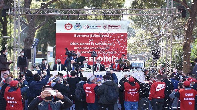 Bornova’da toplu iş sözleşmesi coşkusu