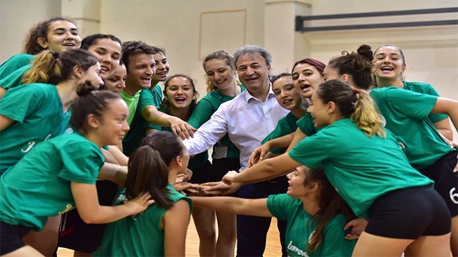 Bornova'nın Sultanları 2. Lig'de