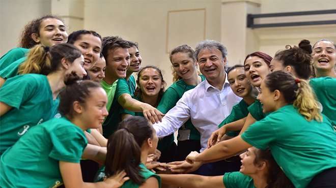 Bornova’nın Sultanları ilk maçına çıkıyor