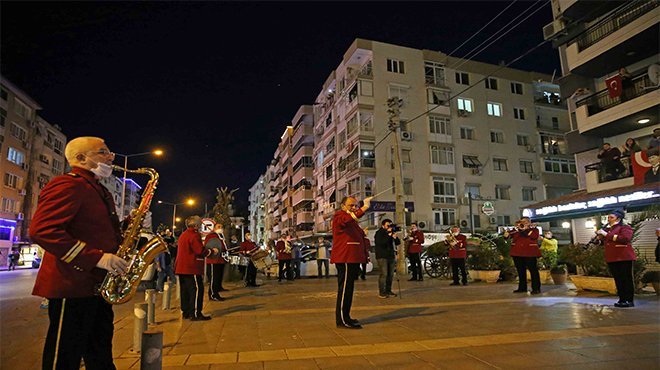 Bostanlı’da bando coşkusu