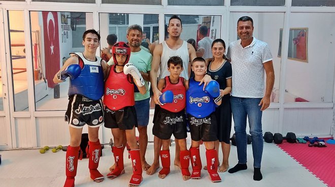 BOSTANLISPORLU MUAYTHACILAR KÜTAHYA’DA…