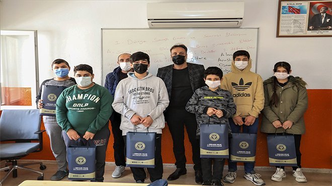 Buca Belediyesi AHBAP’la el ele dayanışmayı büyütüyor