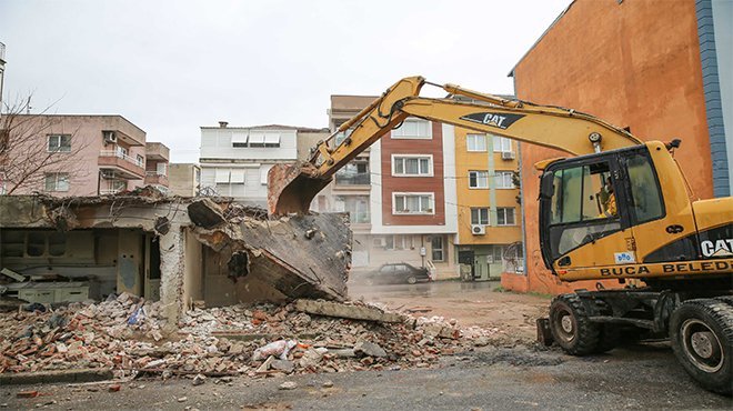 Buca Belediyesi’nden metruk binalara müdahale