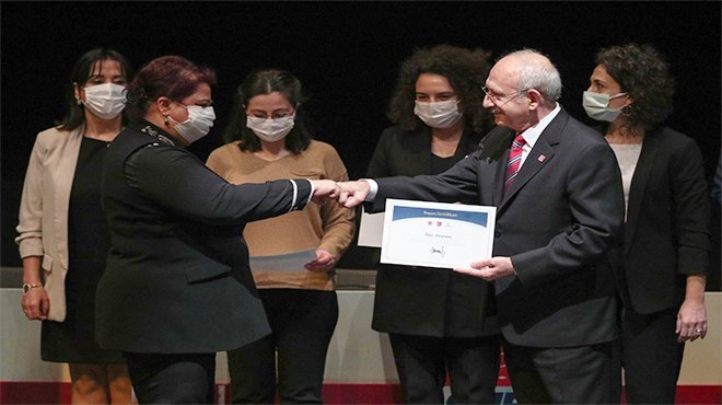  Buca Belediyesi’ne Kılıçdaroğlu’ndan proje sertifikası 