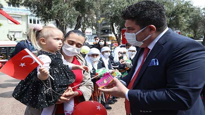 Buca’da 23 Nisan’a dolu dolu kutlama