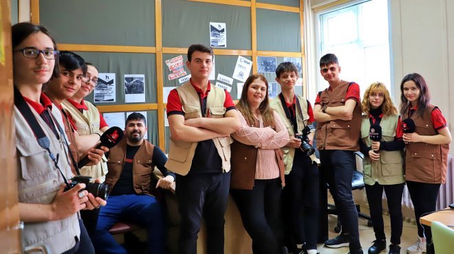 BURSA'DA GENÇ GAZETECİ ADAYLARI HABER SİTESİ KURDU