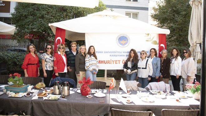 BURSİYERLERİ İLE CUMHURİYETİ KONUŞTULAR