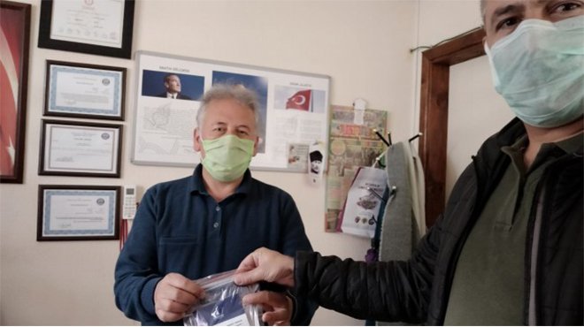 Büyükşehir’den muhtarlara hijyen paketi