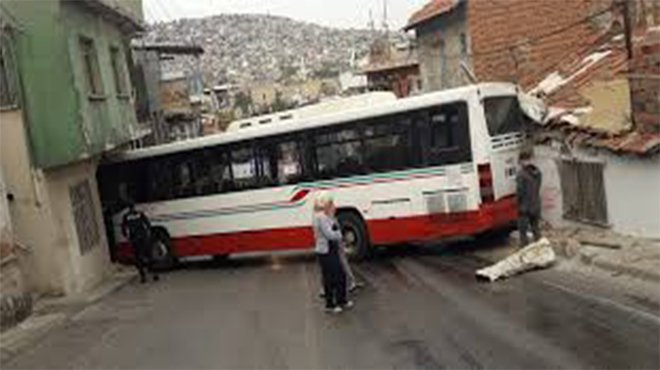 Büyükşehir o evleri tamir etti