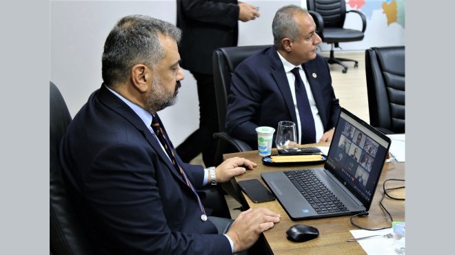 CHP BU KEZ 'ÖLÇÜLEBİLİR KAPI SİYASETİ' İLE SAHAYA İNİYOR