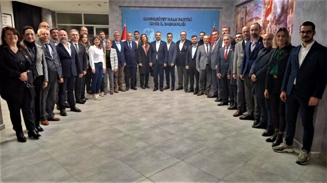 CHP İZMİR İL YÖNETİMİ DEPREM BÖLGESİNE GİDİYOR...