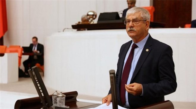 CHP’li Beko’dan Şeyh Bedreddin ve Homeros heykeli çağrısı