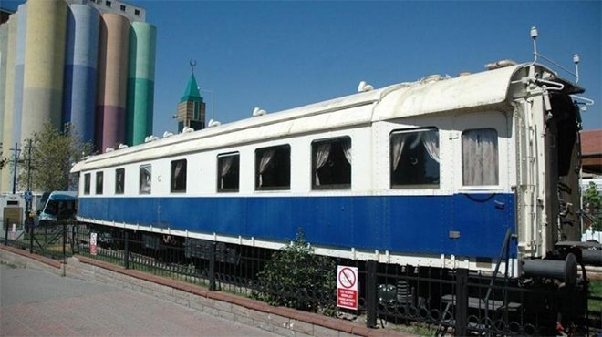 CHP’li Beko sordu: Ata mirası, mescidin önünü açmak için mi kaldırıldı?