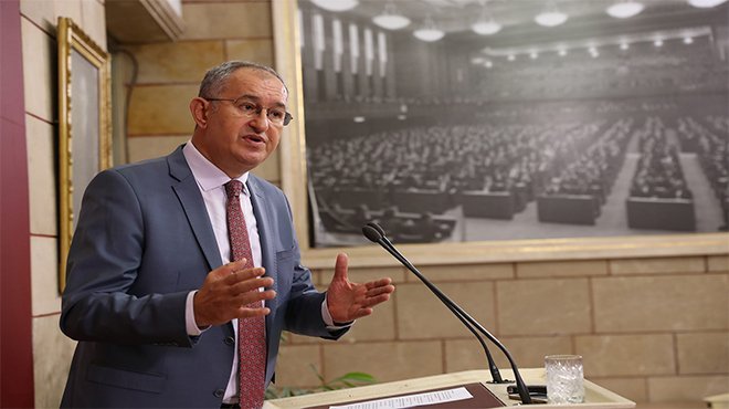 CHP’li Sertel kamuda günlük gazete alımının yasaklanmasını eleştirdi