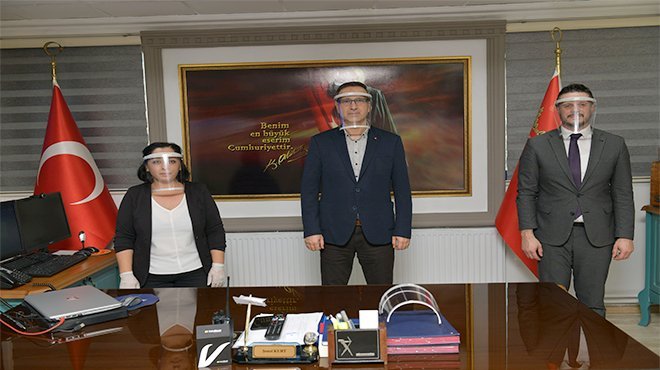 Çiğli Belediyesi’nden Polislere Yüz Siperliği Desteği