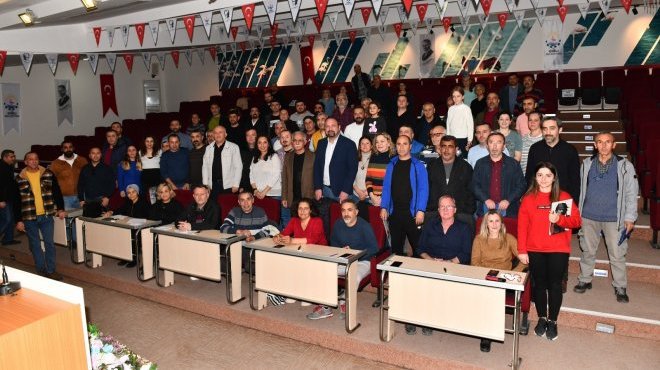 ÇİĞLİ BELEDİYESİ’NİN ARICILIK KURSUNA YOĞUN İLGİ