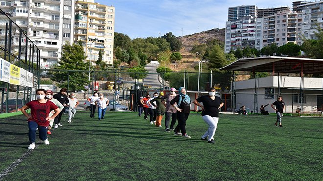 Çiğli’de Kadınlar Sabah Sporunda Buluşuyor