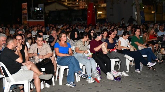 Çiğli’de yaz coşkusu: Müzik, tiyatro, sinema ve renkli atölyeler