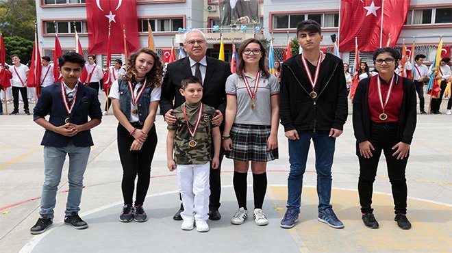 Çocuklar Atatürk sevgisini anlatacak!