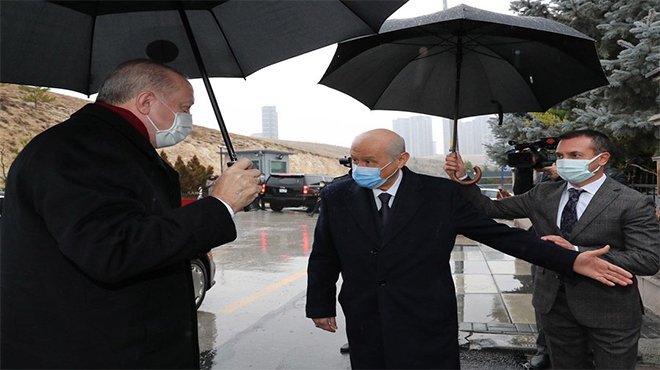 Cumhurbaşkanı Erdoğan, Bahçeli ile evinde görüştü