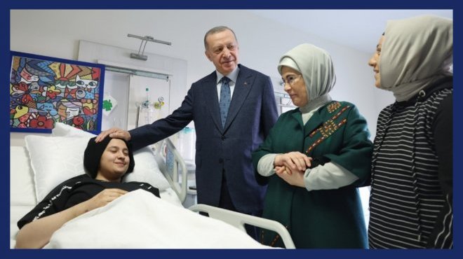 CUMHURBAŞKANI ERDOĞAN DEPREMZEDE ÇOCUKLARI HASTANEDE ZİYARET ETTİ