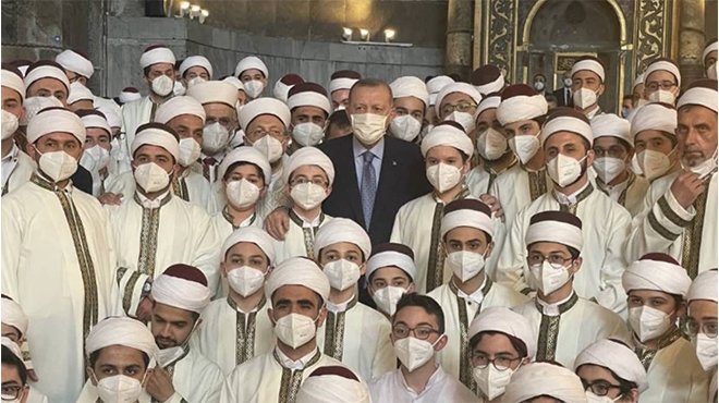 Cumhurbaşkanı Erdoğan hafızlık icazet törenine katıldı