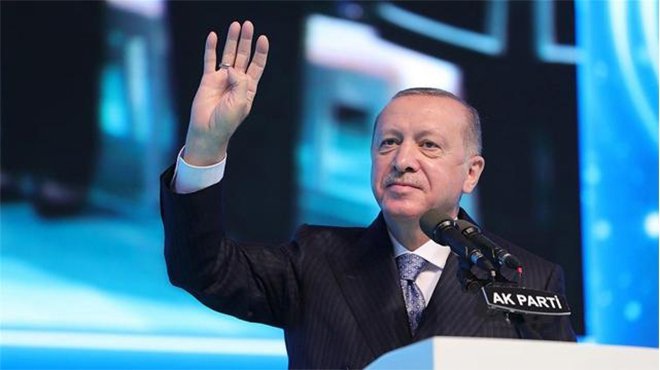 Cumhurbaşkanı Erdoğan, yeniden AK Parti Genel Başkanı seçildi