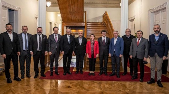 'Daha güzel bir memleketi hep beraber kuracağız'
