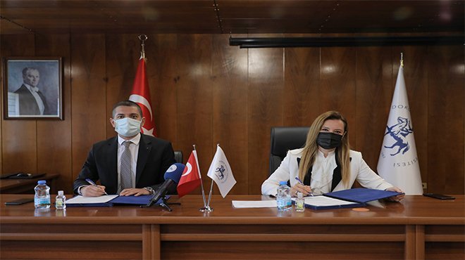 DEÜ’DEN GENÇ İŞ İNSANLARINA DESTEK