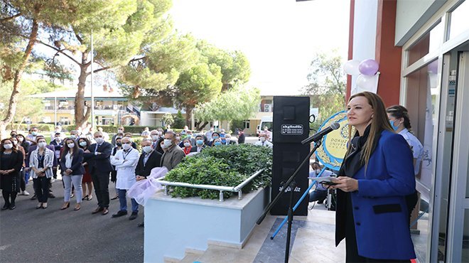 DEÜ REKTÖRÜ NÜKHET HOTAR GETAT MERKEZİNİ AÇTI