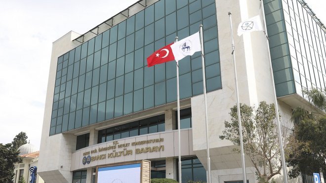 DEÜ Sabancı Kültür Sarayı’na erişilebilirlik bayrağı