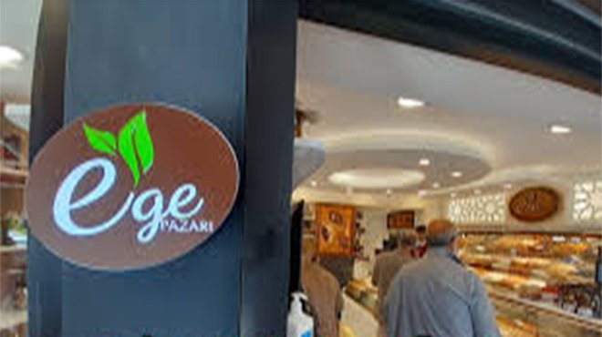 Dünya’ya İhraç Ettiği Yöresel Ürünleri İzmirlilerin Beğenisine Sundu